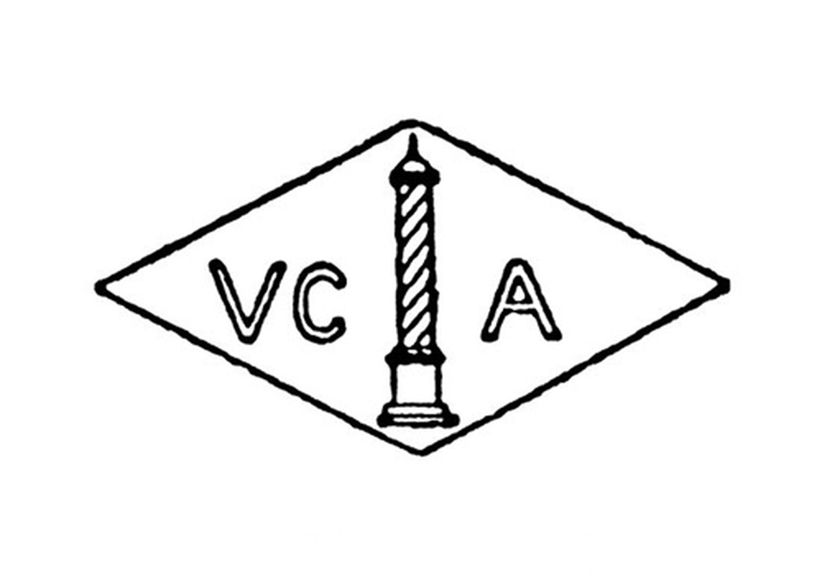 國際十大頂級奢侈品品牌故事分析 梵克雅寶標志設計