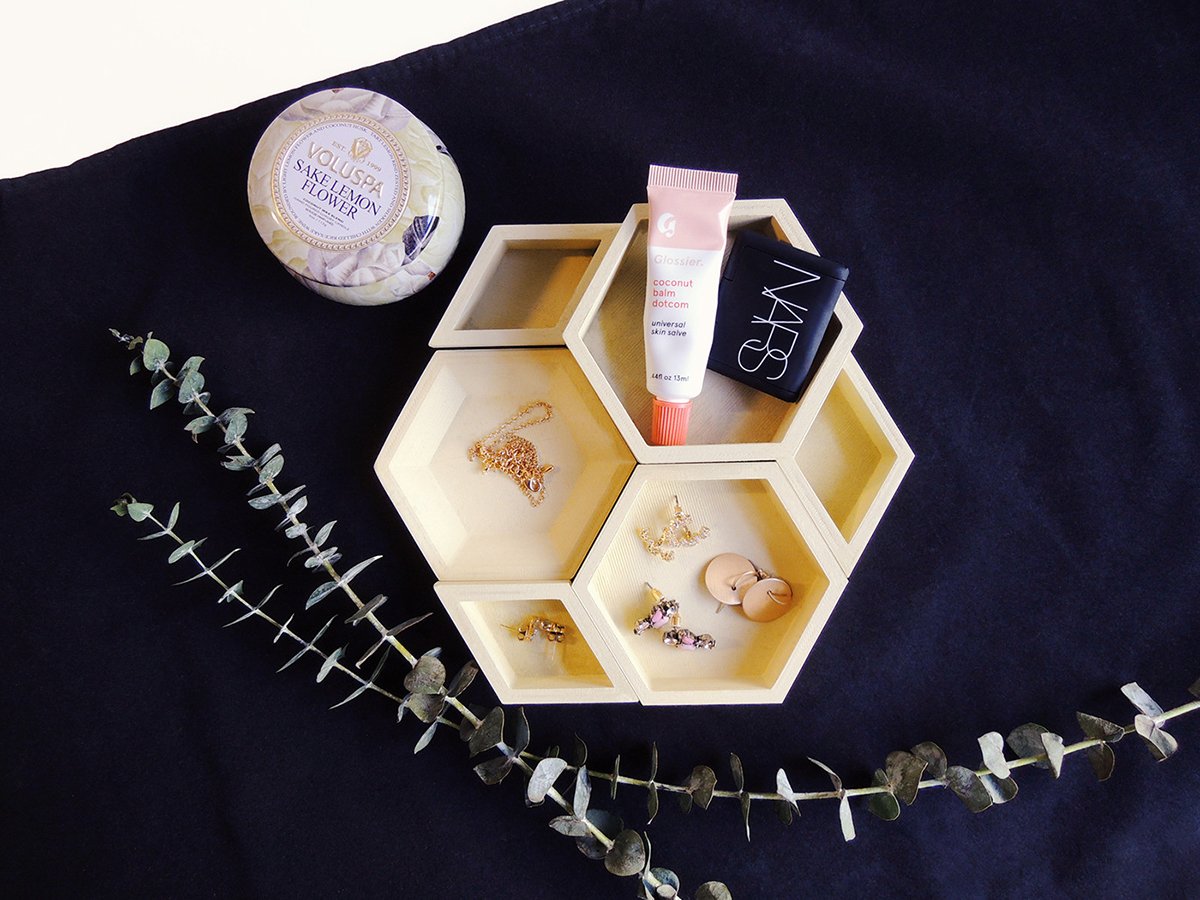 L'Lux日用品包裝設(shè)計(jì)案例欣賞 L'Lux日用品包裝設(shè)計(jì)案例欣賞,品牌設(shè)計(jì),品牌策劃,包裝設(shè)計(jì),品牌形象設(shè)計(jì),收納盒設(shè)計(jì),深圳品牌設(shè)計(jì),深圳包裝設(shè)計(jì),左右格局