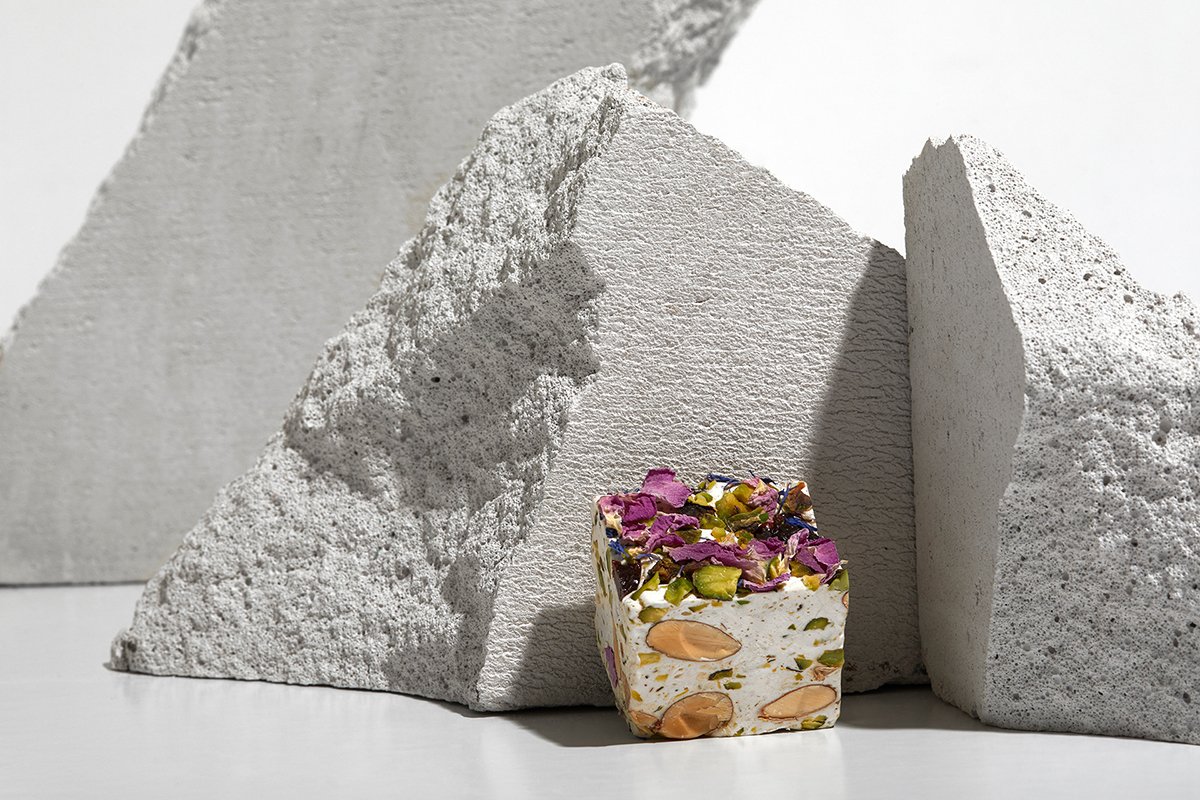 牛扎糖(食品)品牌形象設(shè)計(jì)和品牌官網(wǎng)設(shè)計(jì) 牛扎糖(食品)品牌形象設(shè)計(jì)和品牌官網(wǎng)設(shè)計(jì),品牌設(shè)計(jì),品牌形象設(shè)計(jì),品牌官網(wǎng)設(shè)計(jì),食品品牌設(shè)計(jì),牛扎糖品牌,深圳品牌設(shè)計(jì),左右格局