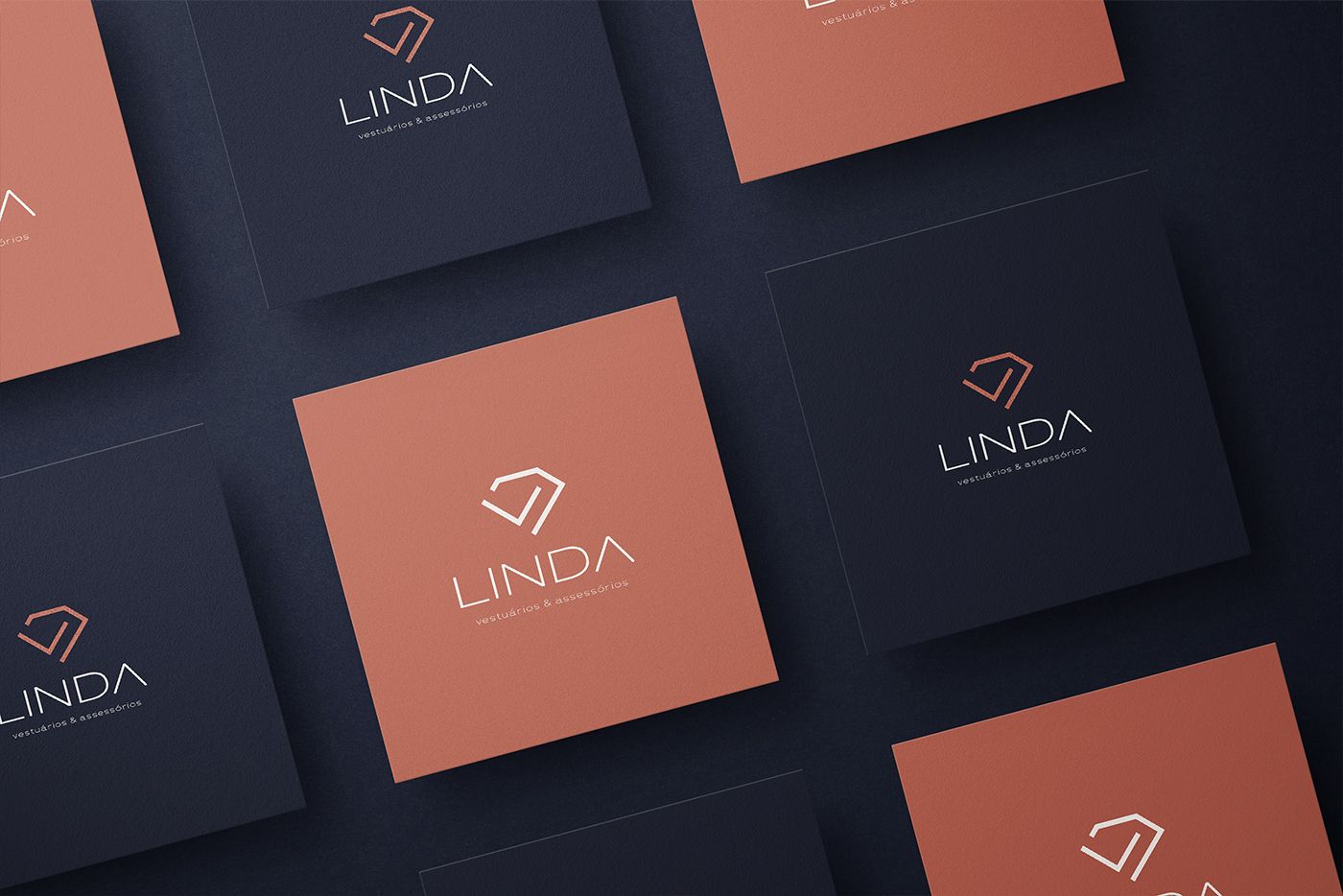 服飾品牌設(shè)計(jì)，時(shí)尚珠寶品牌設(shè)計(jì)，深圳服飾全案設(shè)計(jì)，深圳品牌設(shè)計(jì)公司
